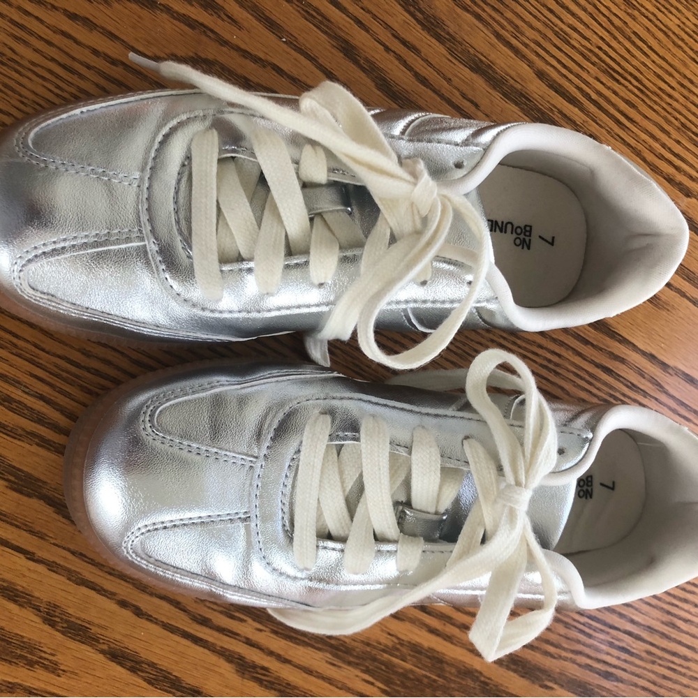 No Boundaries Silver Sneakers